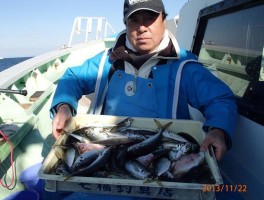 何でも名人さん　完全に釣りまくり大漁だね　