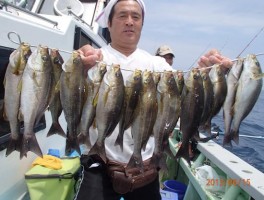 イサキの釣りまくり腕自慢しちゃいましょう