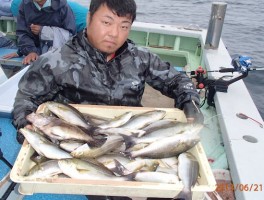 山盛り釣果イサキ爆釣です