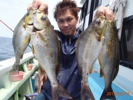 魅力満載のイサキ釣り　最高だね