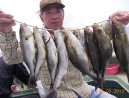 岡崎市の釣り師　余裕のポーズ