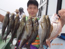チダイも含めて　串刺し大漁だ