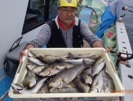 頑張る　イコールは　大漁だ