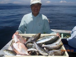 たくさん釣りましたね　武豊町の小島さんかな