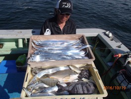 タチウオ＆五目釣りで大漁節