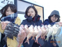 美女グループ様ラストまで釣りまくりだ