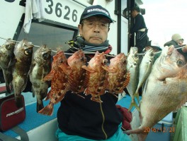 4目釣りだね　マダイもGOOD